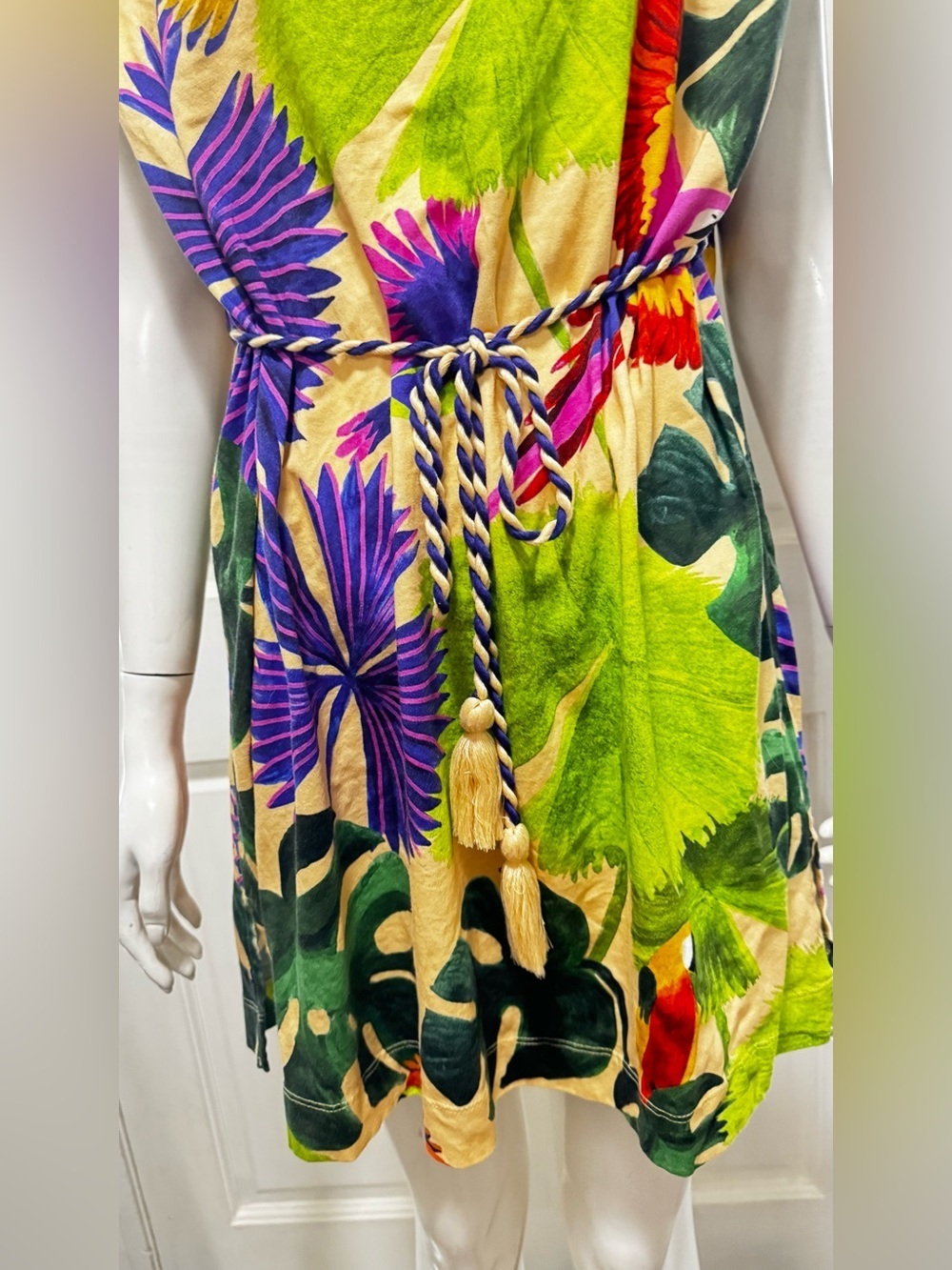 FARM Rio Tropical Macaw Print Mini T Shirt Dress Green, Purple, Cream Sz Medium - Picture 9 of 15